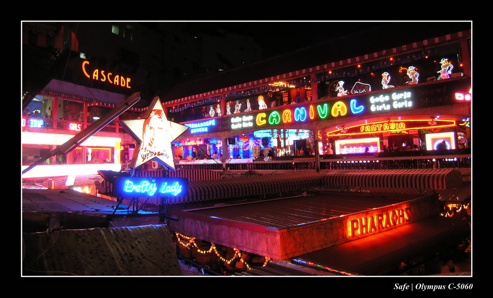 2005 - 07 - Bangkok - nana 1.JPG